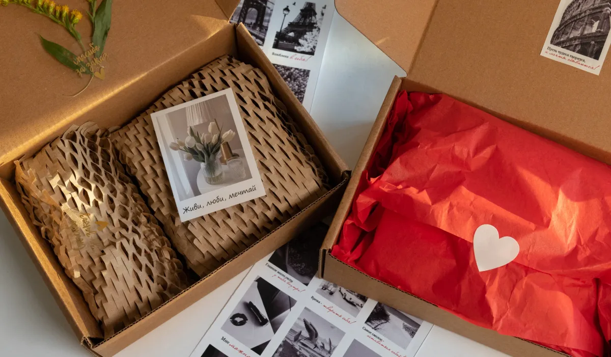 Упакованный товар в коробке